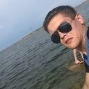  ,   Viktor, 31 ,   