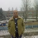  ,   Maksim, 42 ,   