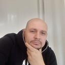  ,   Alex, 42 ,   ,   