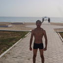 ,   Oleg, 32 ,   