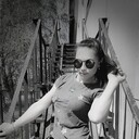  ,   Viktoria, 28 ,   c 