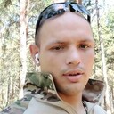  ,   Viktor, 33 ,   ,   