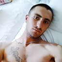  ,   Artur, 28 ,  