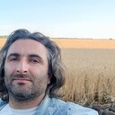  ,   Emir, 39 ,  