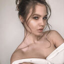  ,   Lady, 28 ,   ,   , c , 