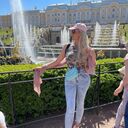  ,   Elena, 42 ,   c 