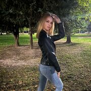  ,   Anna, 25 ,   