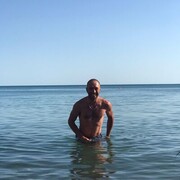  ,   Yriu, 35 ,   ,   , c 