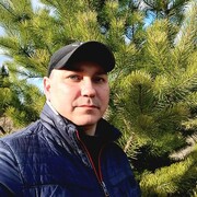  ,   Denis, 42 ,   c 