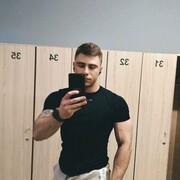 ,  Maxim, 24