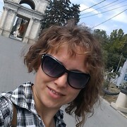  ,  Tatiana, 40