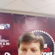  ,   Eynz, 44 ,   