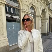  ,   , 29 ,   c , 