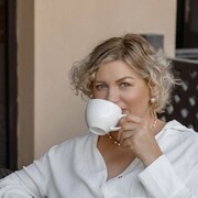  ,   Tatiana, 41 ,   c 