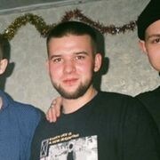  ,  Maksim, 23