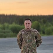  ,  Denis, 33