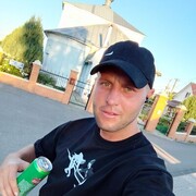  ,  Denis, 33