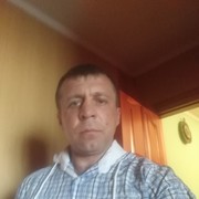  ,  Petr, 45