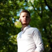  ,  Davit, 27