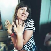  ,   Nina, 42 ,   