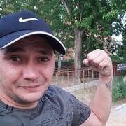  ,   Samir, 33 ,     
