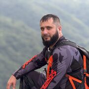  ,   Brat, 35 ,  