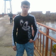  --,  Mihai, 32