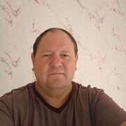  ,  Maksim, 40
