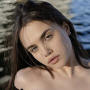  ,   Leyla, 25 ,   ,   