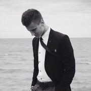  ,  Dima, 36