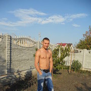  ,   Alex, 37 ,  