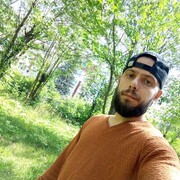  ,  Rustam, 32