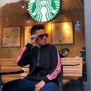  ,  Juan, 23