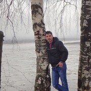  ,   Maxim, 35 ,  