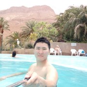  ,  Alex, 32