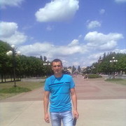  ,  Viktor, 34