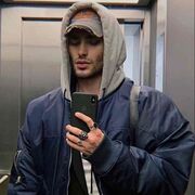  ,  Farrux, 29