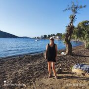  ,   Melek, 53 ,  