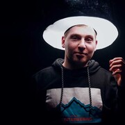  ,  Konstantin, 23