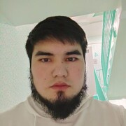  ,  Rinat, 24