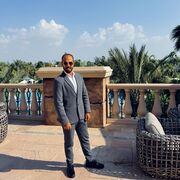  ,  Mohamed, 32