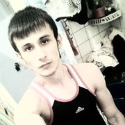  ,   Eddi, 32 ,   