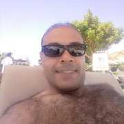  Cabaret,   Hesham, 46 ,   ,   , c 