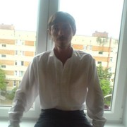  --,   Artur, 44 ,     , c 