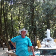  ,   Viktor, 60 ,   