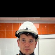  ,  Anton, 32