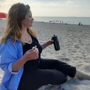  -,   , 37 ,   