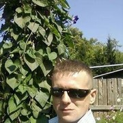  ,   Sasha, 44 ,   
