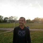  ,   Denis, 35 ,   