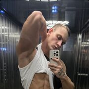  ,  Dima, 26